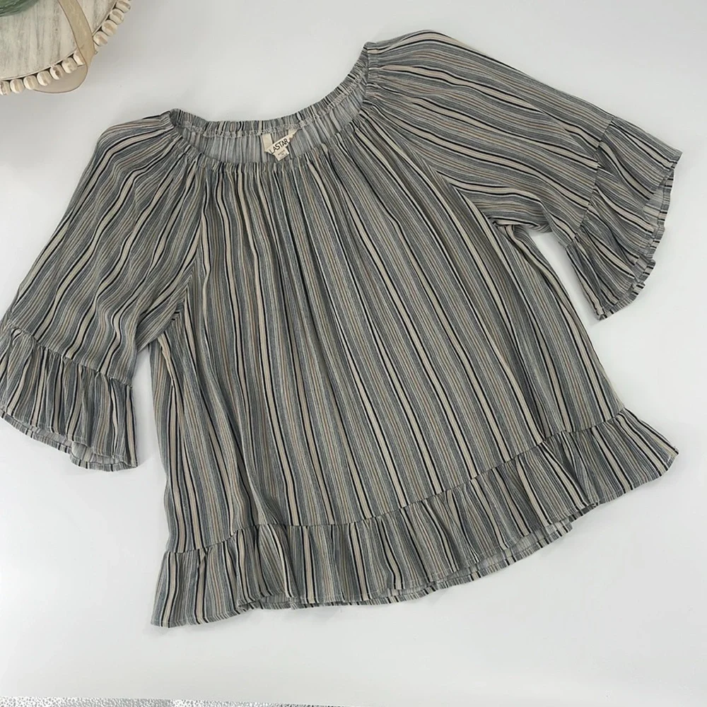 Striped Ruffle Sleeve Top - Picture 3 of 7